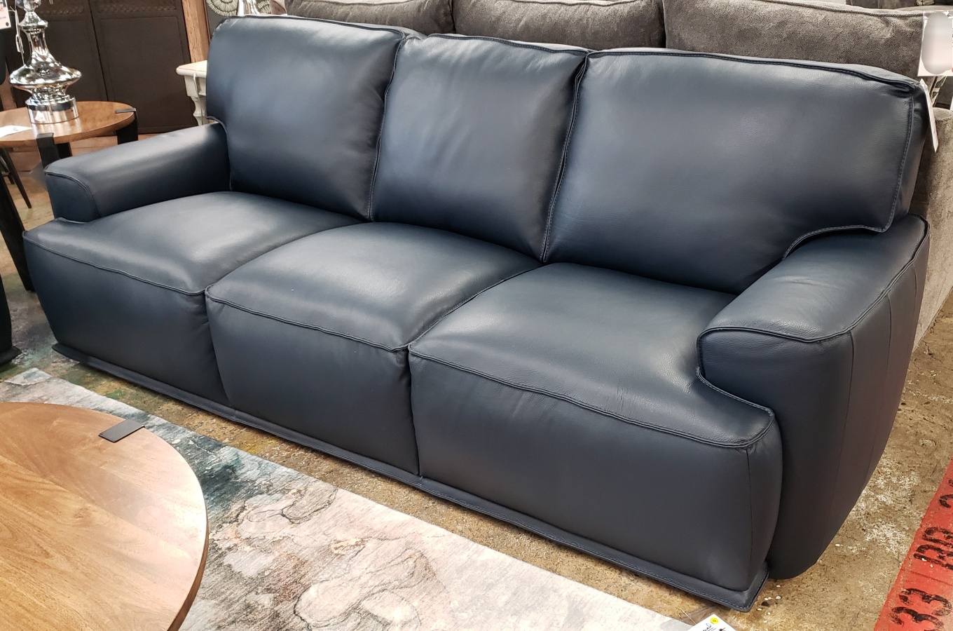 Perseo Leather Sofa